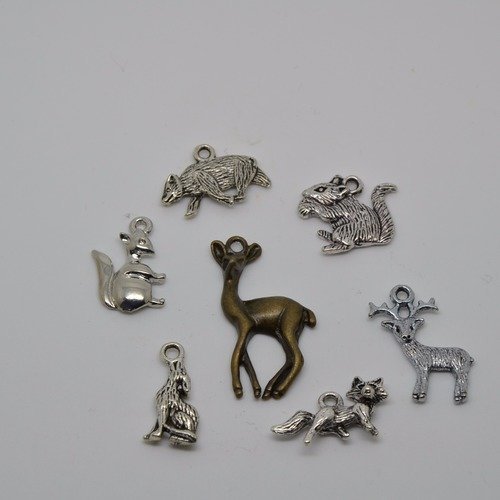 7 breloques thème animaux de la forêt / argenté et bronze