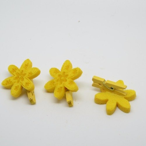 3 mini pinces à linge avec fleur en feutrine jaune
