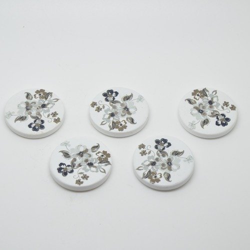 5 boutons en bois imprimé motifs fleurs - 30mm - blanc, gris