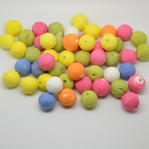 50 boules de cellulose percées multicolores - 16mm