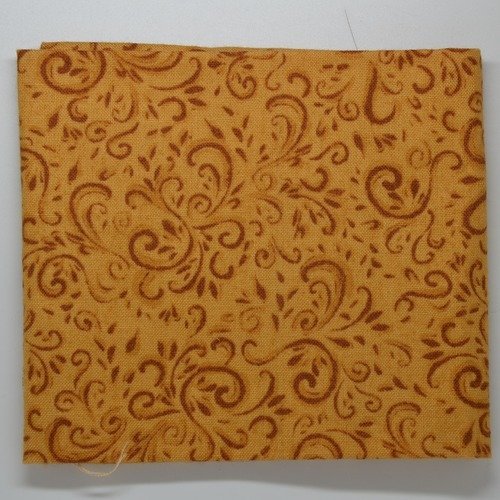 Coupon de tissu 40x40cm pour patchwork - motifs arabesques - jaune, marron