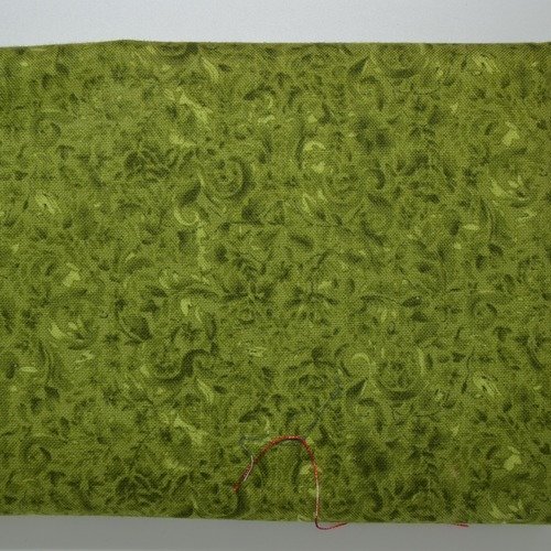 Coupon de tissu 50x55cm pour patchwork - motifs arabesques - vert 