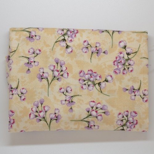Coupon de tissu 35x45cm pour patchwork - motifs fleurs - mauve, pêche