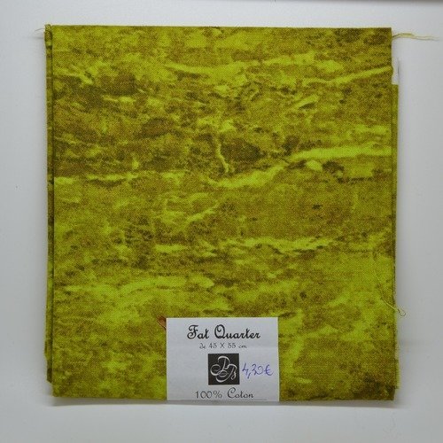 1 coupon de tissu fat quarter 45x55cm pour patchwork - faux uni - vert