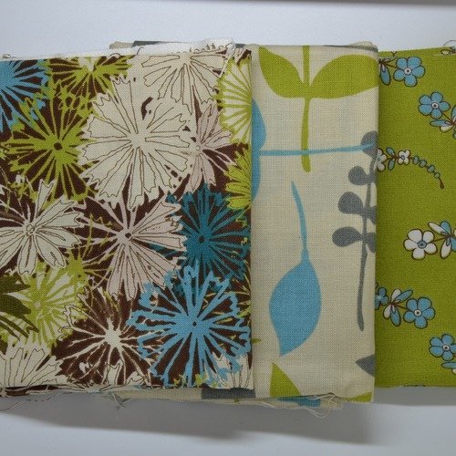 3 coupons de tissu 45x50cm pour patchwork - motifs fleurs et feuillages - dominante turquoise, vert
