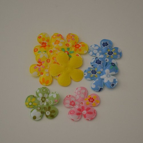 8 fleurs en tissu fleuri - multicolore