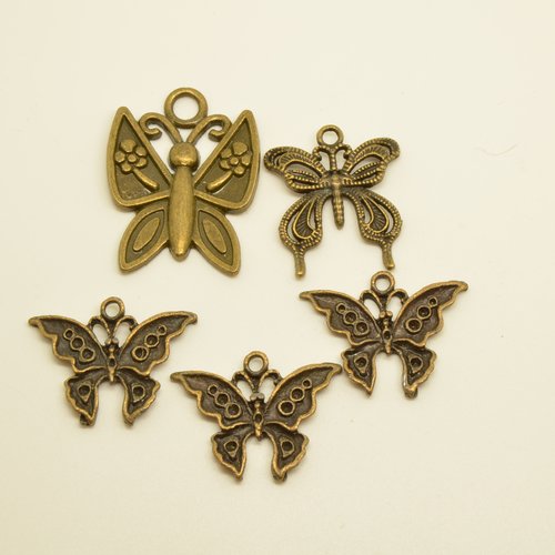 5 breloques papillons - bronze - 22 à 34mm