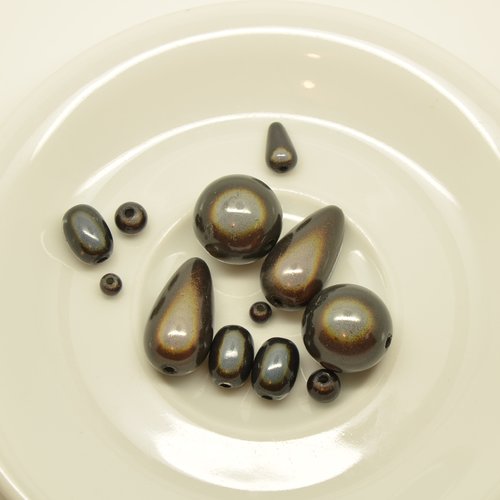 12 perles magiques gris - 3,5 à 16mm