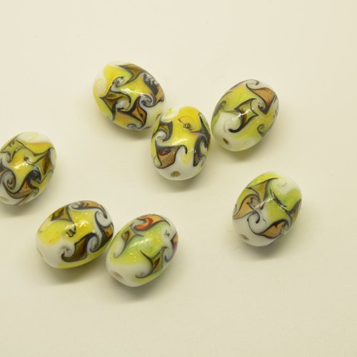 7 perles olives à motifs - vert, jaune - 9x18mm