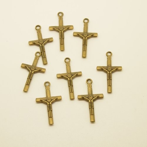 8 breloques croix - bronze - 16x30mm