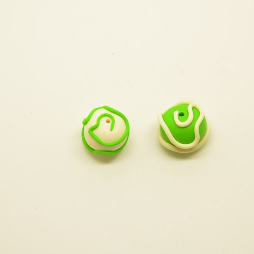 2 perles rondes en pâte fimo - vert, blanc - 16mm