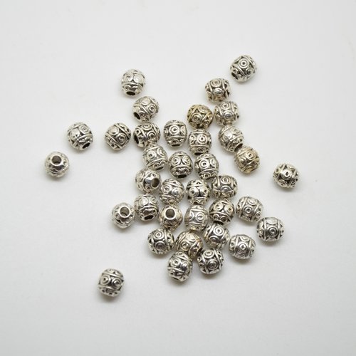 30 perles tonneaux ethniques - argenté - 6x7mm
