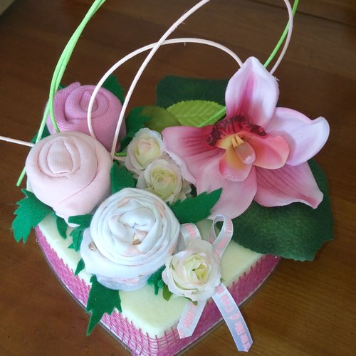 Bouquet de chaussettes/composition florale pour cadeau de naissance