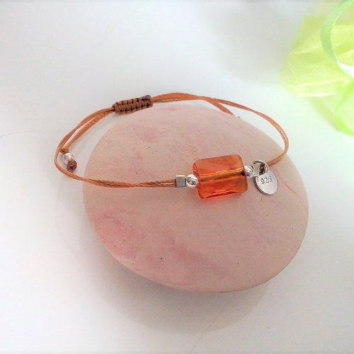 Bracelet  cristal swarovski orange sur cordon  