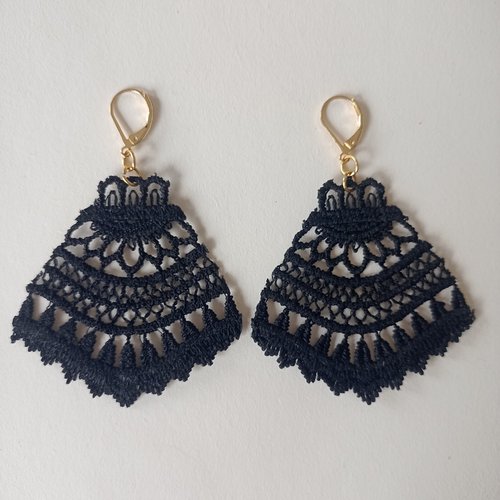 Filigranes dentelle noire