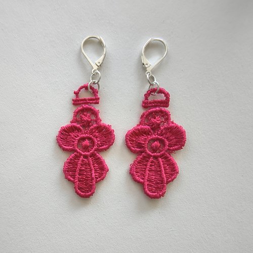 Filigranes dentelle rose oriental