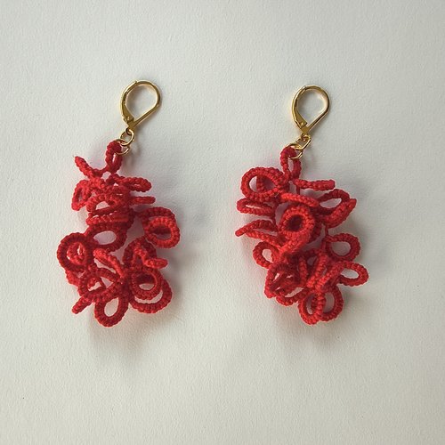 Filigranes frivolité rouge flamenco