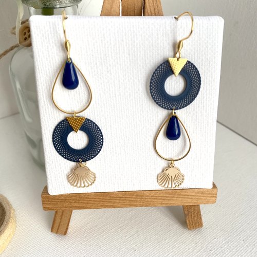 Boucles d’oreilles asymétrique bleu et dorées
