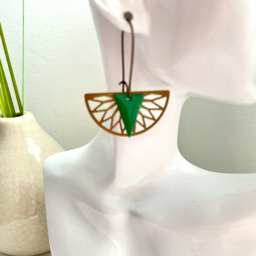 Boucle d'oreille pendante bronze sequin vert