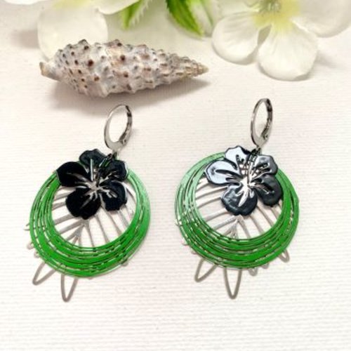 Boucles d’oreilles pendante verte et argent