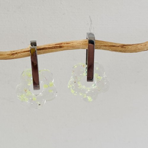 Boucles d’oreilles créole fleur vert transparent