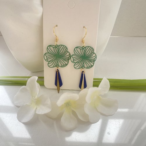 Boucles d'oreilles pendante