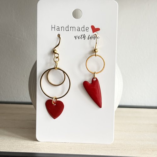 Boucles d'oreille coeur rouge