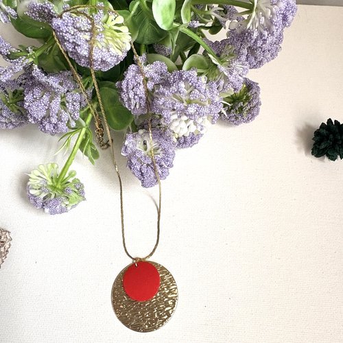 Collier chaine fine acier pendentif rond doré et rouge