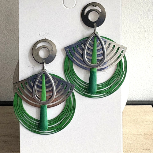 Boucles d’oreilles fantaisie pendante argent et vert