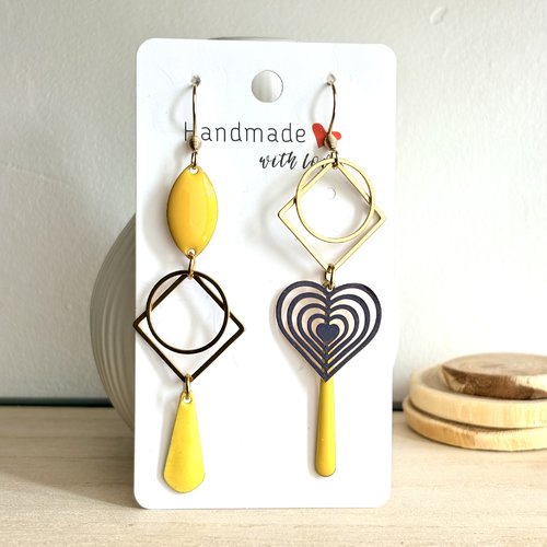 Boucles d’oreilles dépareillées jaune et doré,bijou femme