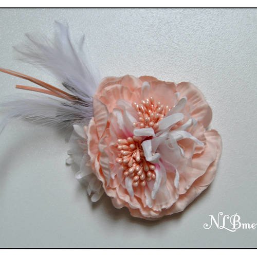 Fleur barrette bibi plumes rose 
