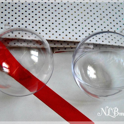 Boule en plastique, transparent  diamètre 14.6 cm 