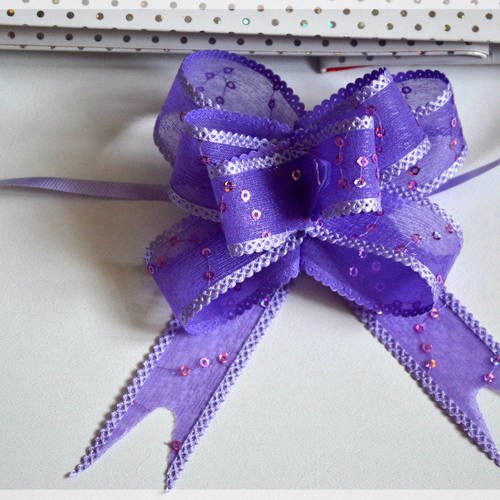 Nœud automatique violet gros noeud  pour cadeaux ou décoration 