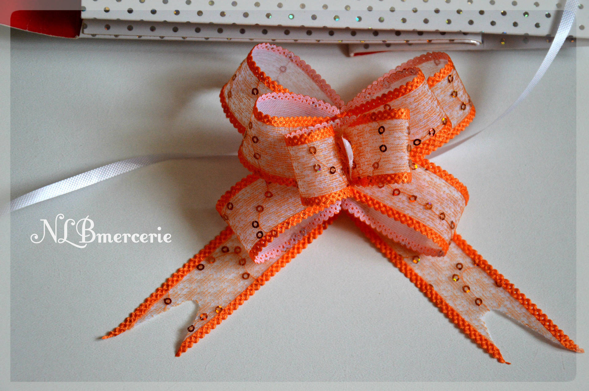 Noeud automatique orange gros noeud pour cadeaux ou décoration