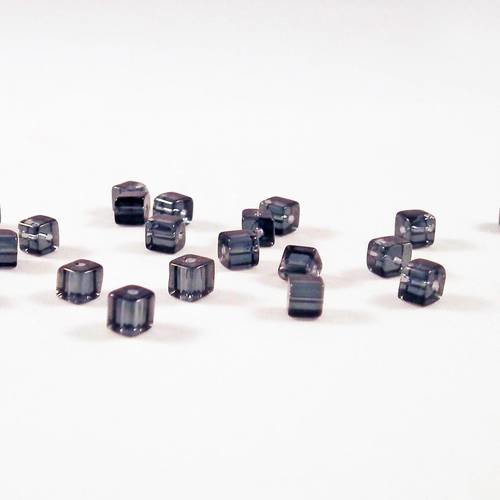 Inv40 - lot de 5 perles carré cube cubique bleu gris semi transparent en verre de 4mm