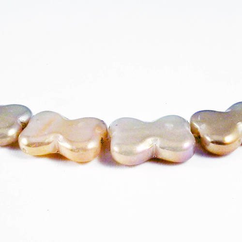 Inv22 - rare 2 perles en verre nacre naturel beige chair crème à reflets ourson ours de style marque griffe 