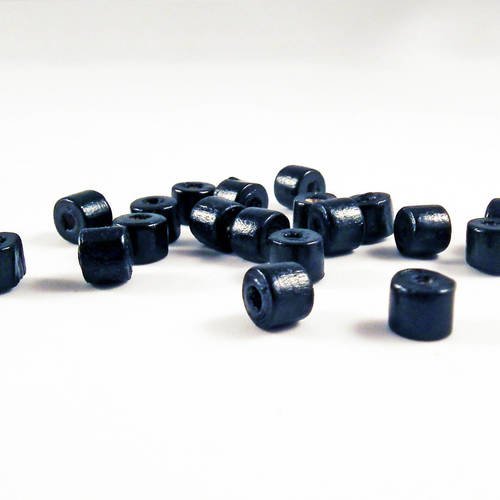 Pd75n - lot de 20 perles en bois de couleur noir en forme de rondelles palets de 7x5mm. 