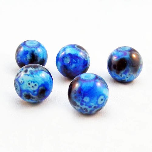 Inv169 - lot de 5 perles en verre ronde bleues gris noir à motifs abstraits asiatiques tribal reflets 