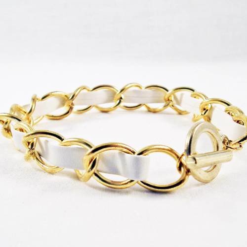 Support bracelet monture simili cuir blanc tressée et métal doré inspiration griffe marque luxe 