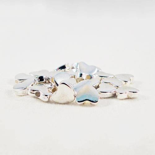 Isp09a - 5 perles intercalaires en forme de petit coeur à motifs de couleur argent brillant 