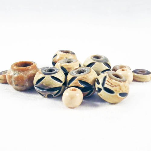 Pbb07 - assortiment de 10 perles en bois variés tonneau olive motifs imprimés animalier tribal totem 