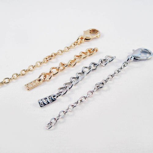 Lot de 4 pièces: 2 chaînettes d'extension avec plaquette "b&p" et 2 chaînettes avec fermoirs de 14mm 