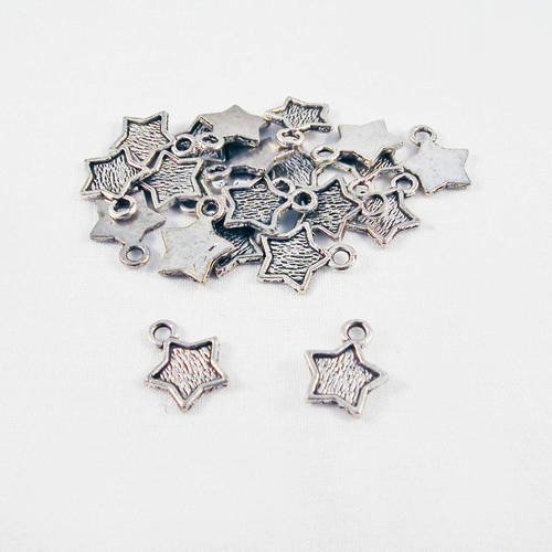 Bmn53 - lot de 2 petites breloques pendentifs en forme d'étoile imprimés incrustés vintage star argent vieilli 