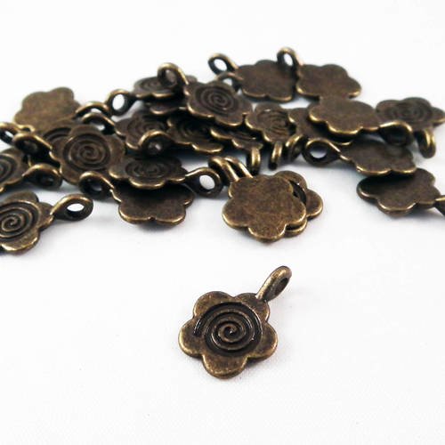 Bcp87 - 5 petites breloques pendentifs fleur motifs cercle spirale de couleur bronze