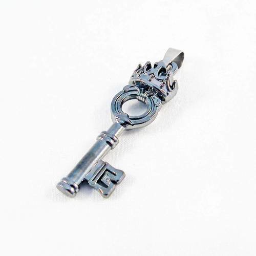 Bdp54 - grand pendentif breloque clé clef couronne royal médiéval en acier gris noir petite gravure taupe 
