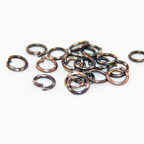 Mc21 - 20 anneaux de jonction ouvert de couleur marron café brun ton sur ton à reflets métalliques avec imperfections 