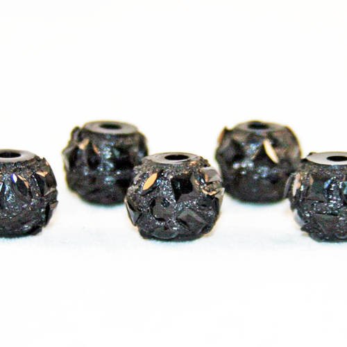 Rare 5 perles en verre noir effet satin à motifs dentelle à reflets électriques 