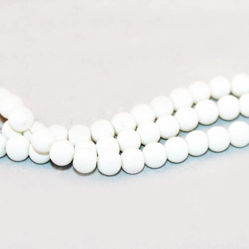 Pmc06 - rares 5 perles en verre blanc opaque finit mat doux effet caoutchouc vintage romantique de 8mm 