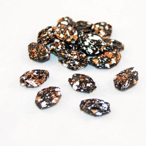 Pd04n - lot de 5 perles pépites de formes irrégulières noir à reflets blanc et bronze brillant électrique 
