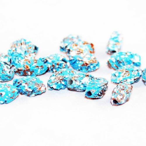 Pd04b - lot de 5 perles pépites de formes irrégulières bleu à reflets blanc et bronze brillant 
